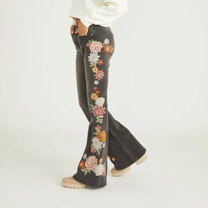 NWT Driftwood 2023 Fall Farrah Neptune embroidered flare jeans 26 / 34 "